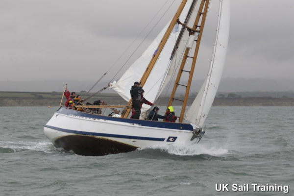 ASTO Small Ships race Cowes 2018 0600 credit Max Mudie - ASTO_resize