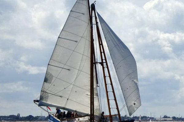 Boleh with a following wind off Chichester Harbour entrance