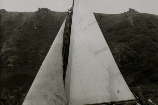 Boleh in 1961 - signature Dragon Pennant at the peak